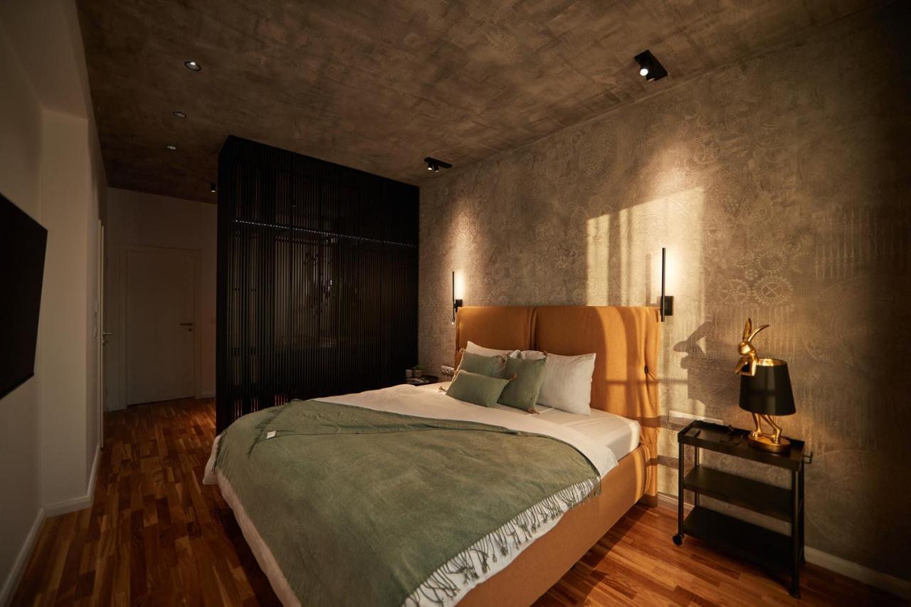 Quiboo Cosmopolit Apartment Brasov Luaran gambar