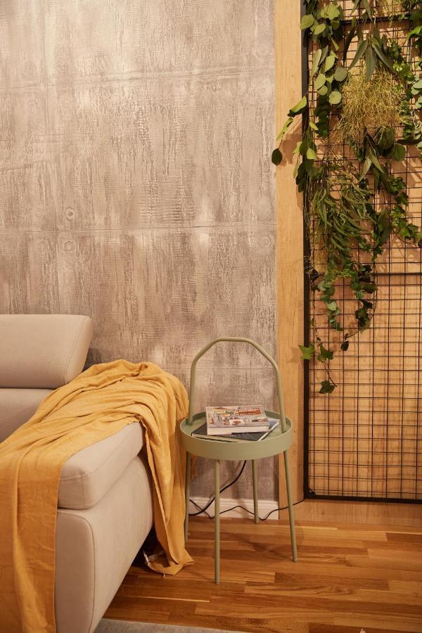 Quiboo Cosmopolit Apartment Brasov Luaran gambar