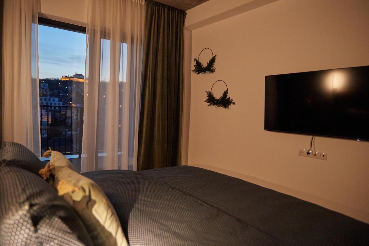 Quiboo Cosmopolit Apartment Brasov Luaran gambar