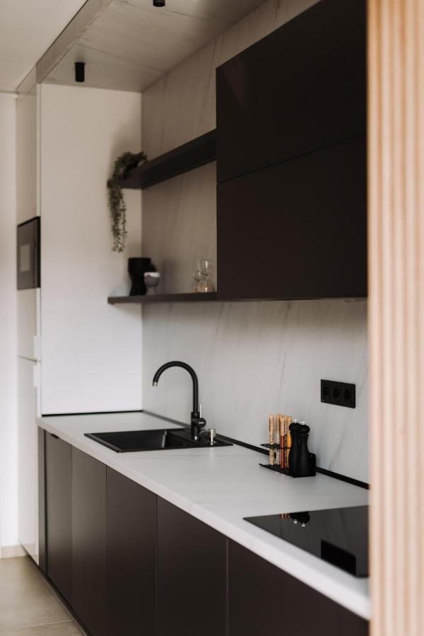 Quiboo Cosmopolit Apartment Brasov Luaran gambar