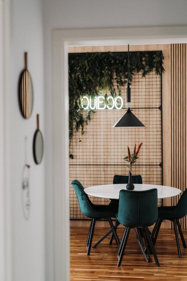 Quiboo Cosmopolit Apartment Brasov Luaran gambar